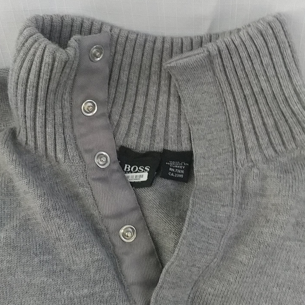 Hugo Boss sweater - Picture 2 of 4